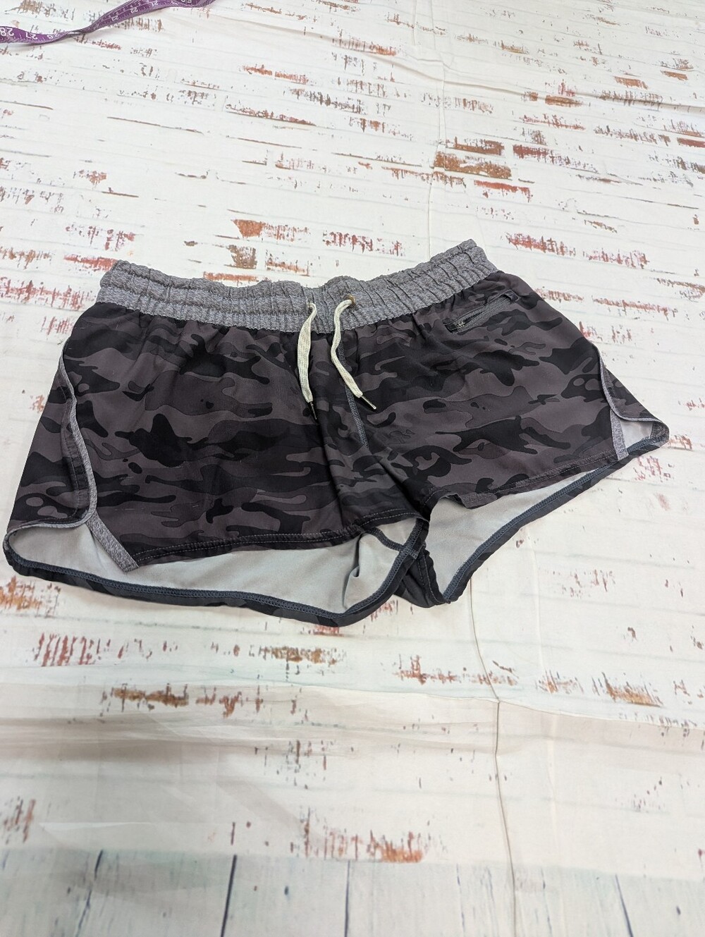 Vouri Clementine Camo Shorts - Picture 12 of 12